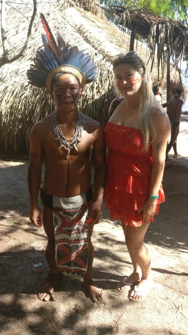 Representante da tribo Dessan em Manaus