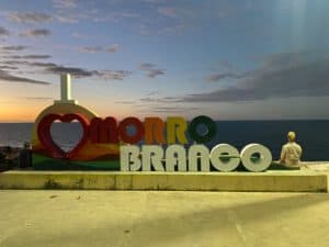 O que fazer em Morro Branco, em Beberibe Ceará - mirante da praia