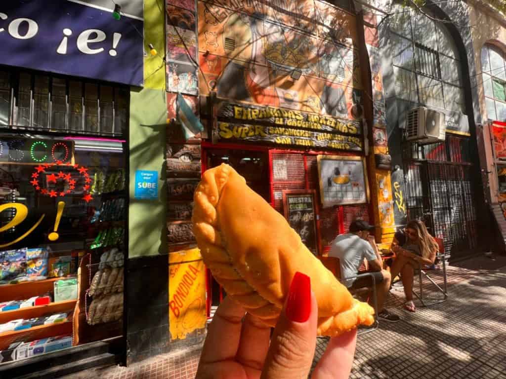 Onde comer empanada boa e barata em Buenos Aires
